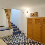 Casa Dino Casco Antiguo * 알테아