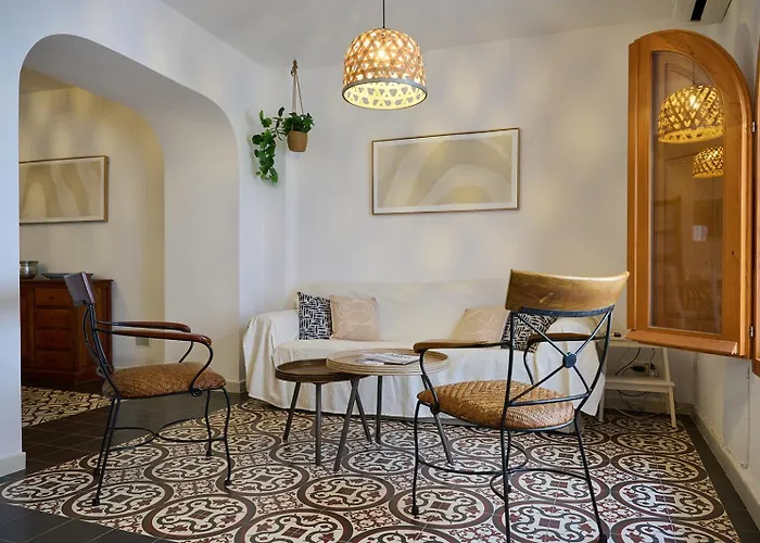 Casa Dino Casco Antiguo Альтеа